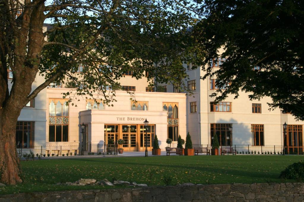 The Brehon Hotel & Spa Killarney Exterior photo